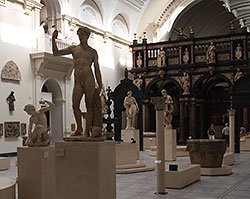 Renaissance statues in the Victoria & Albert Museum