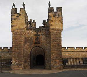 Alnwich Castle Gateway